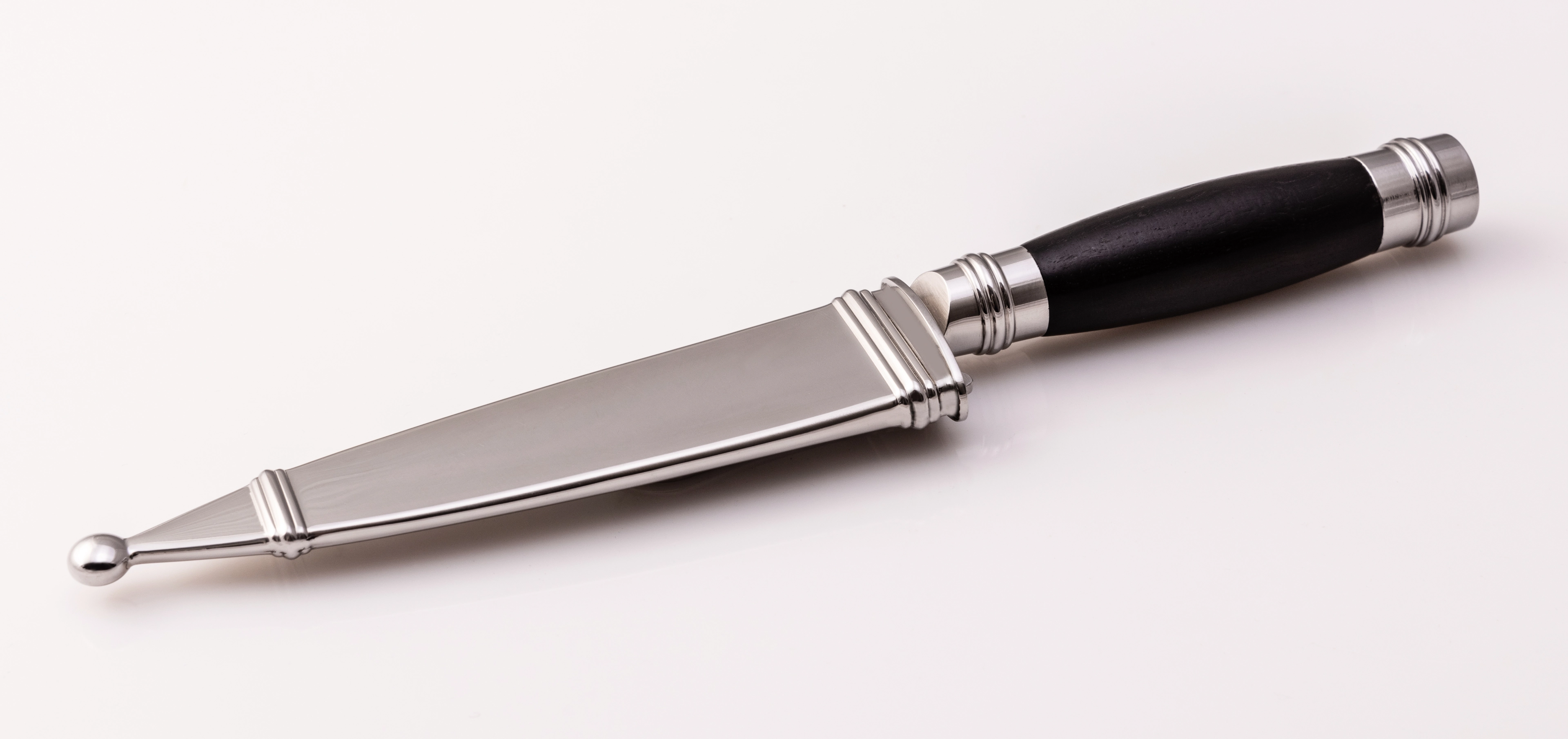 6-inch knife & sheat.
